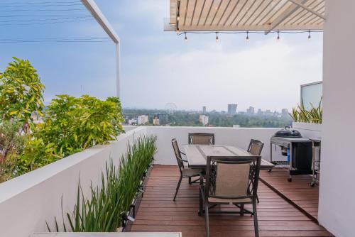 Colonia Condesa Apartamento | TOP VIEW PENTHOUSE Private Rooftop, Wi-Fi 500Mbps, Air Conditioning, Grill, Pool and Gym