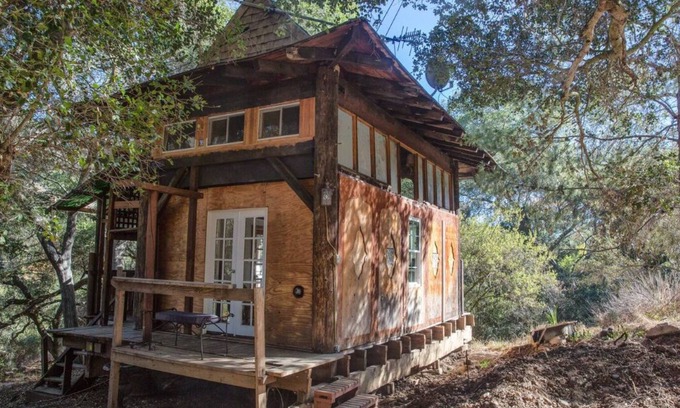 Topanga Cabina | Topanga Japanese Tea House + Private Creek + Mountain Trails.