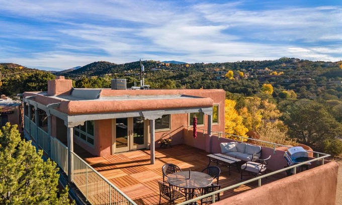 North Hills Casa | Topaz Mountain