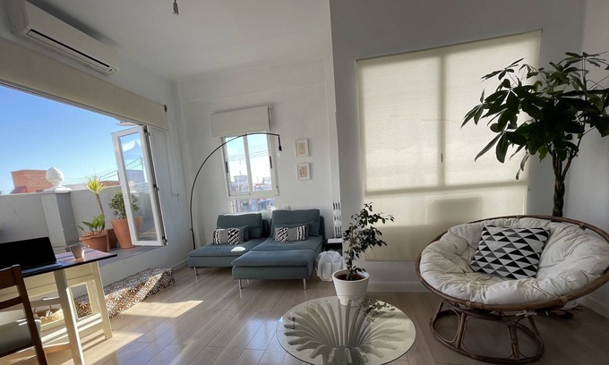 Arrancapins Apartamento | Topfloor apartment in central area with a great sunny terrace