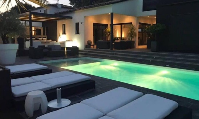 Saint-Series Villa | Villa La Vie Là