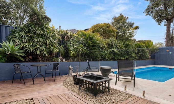 St. Georges Basin Casa | Topsy Turvey by Experience Jervis Bay