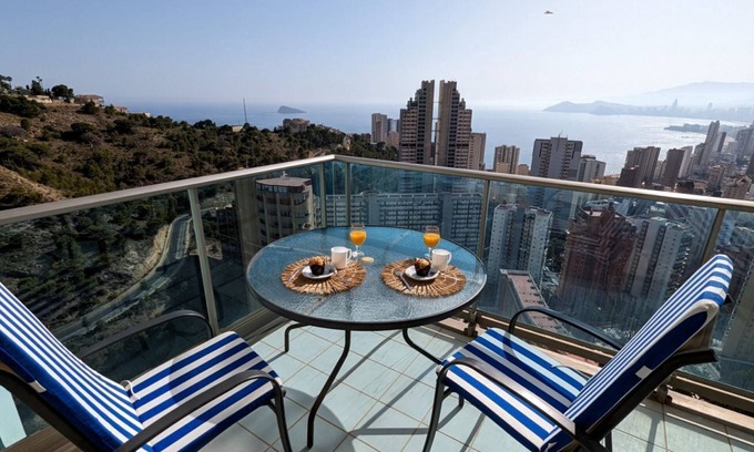 Benidorm Apartamento | TORRE LUGANO sea view apartment