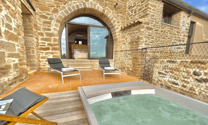 Els Plans de Sio Apartamento | Torre Medieval de Queralt & Spa