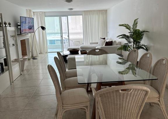 Aidy Grill Apartamento | Torre Nueva York Parada 5 Brava