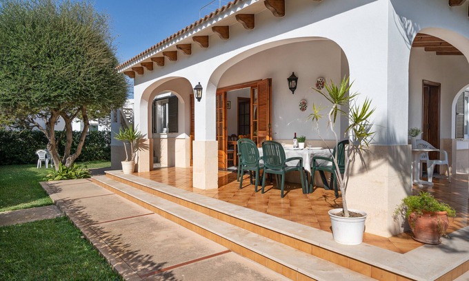 Cala Blanca Chalet De Esquí | Torres Sureda - Tres Habitaciones Chalet, Capacidad 4
