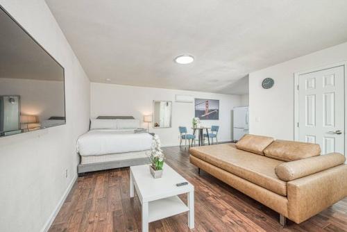 Fresno Apartamento | Totally New Awesome North Fresno Back Studio