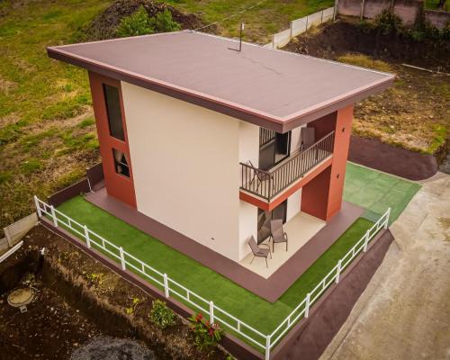 Río Cuarto Apartamento | Toucan Villa Rio Cuarto