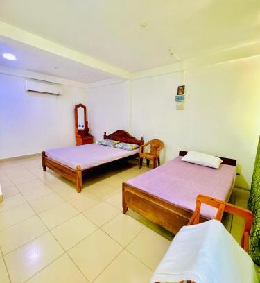 Seeduwa - Katunayake Hotel | Touch Down Family Restaurant & hotel