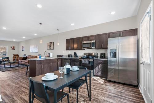Clarksville Casa | Touch Of Jazz-workspace 300mbps Wifi