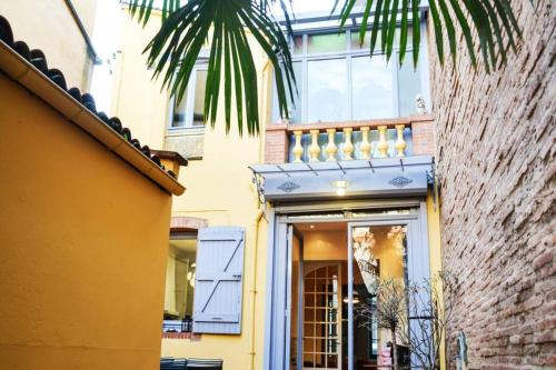 Matabiau Villa | TOULOUSAINE DE STANDING - GARAGE - COUR - CINEMA