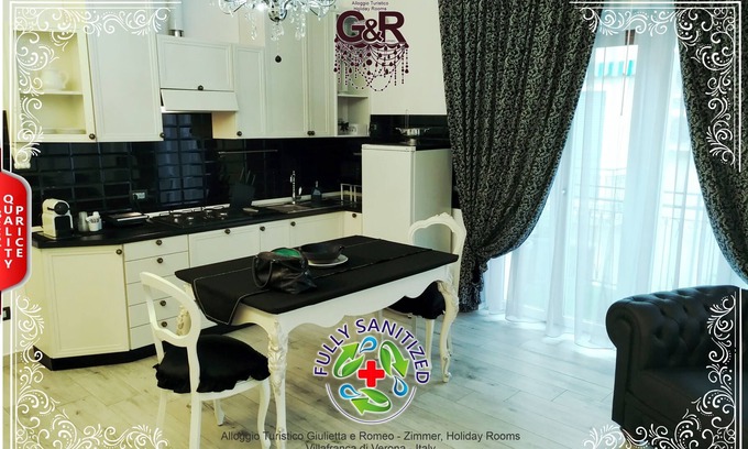 Villafranca di Verona Apartamento | Tourist Accommodation Juliet and ROMEO Entire Apartment CENTRO STOR Villafranca