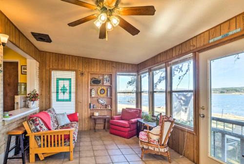 Tow Casa | Tow Retreat on Lake Buchanan with Dock and Kayaks!