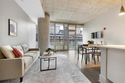 Downtown St. Louis Apartamento | Towers At Opop 604 Spacios And Cozy 2 Bd 1 B