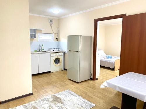 Almaty Apartamento | Town House, Метро Райымбек