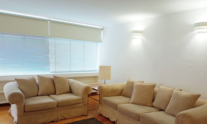 Coyoacán Apartamento | Town House 2 in San Ángel 2BR/3BA 1 Queen 2 Twin 1 Sofa bed double