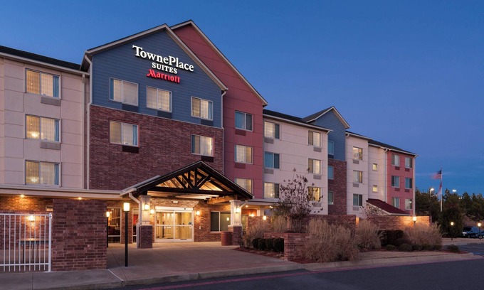 Little Rock Hotel | TownePlace Suites by Marriott Little Rock West