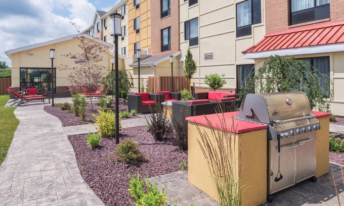 New Hartford Hotel | TownePlace Suites by Marriott New Hartford