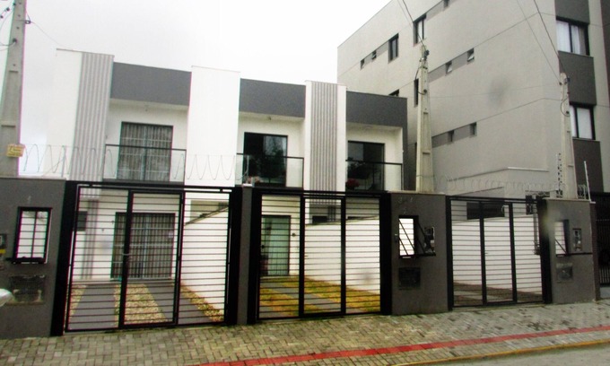 Itacolomi Casa | Townhouse | 450m beach| 2 suites and air| 2 vacancies | Barbecue| wifi| Beto Carrero