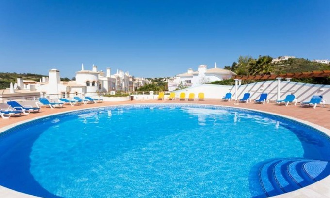Budens Casa | Townhouse by the pool - Encosta Velha 62