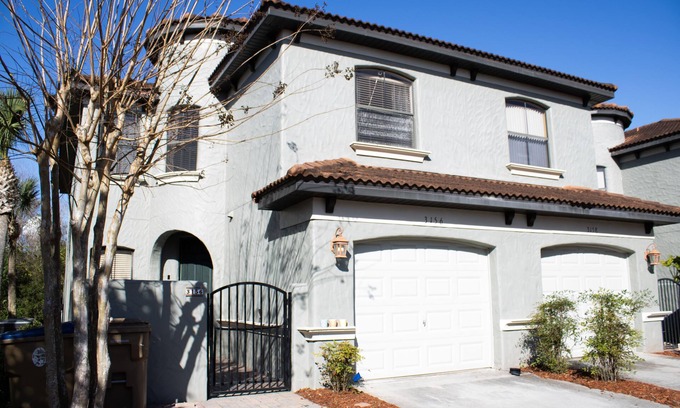 Buena Ventura Lakes Casa | Townhouse Gem near Lake Nona , MCO and USTA