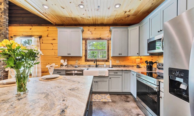 Walland Cabina | Townsend - River's Cabin - 2 bedroom - Sleeps 8