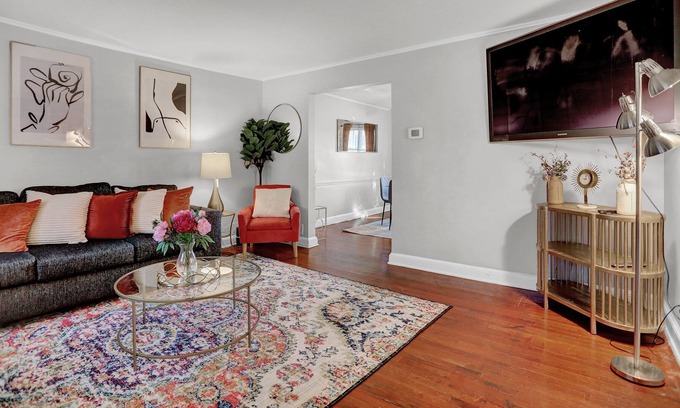 Towson Casa | Towson Center B