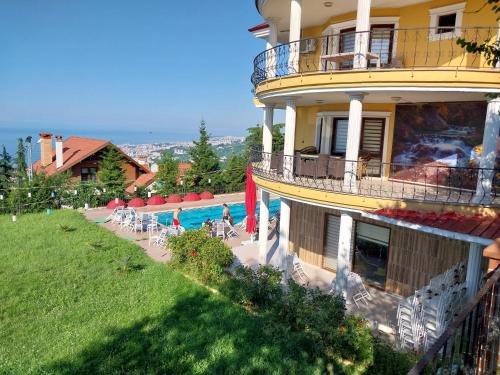Trabzon Villa | Trabzon manzaralı havuzlu villa
