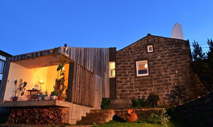 Nordestinho Cabaña | HERMOSA CASA RURAL CON UN BONITO JARDÍN Y INCREÍBLES VISTAS ASOMBROSAS