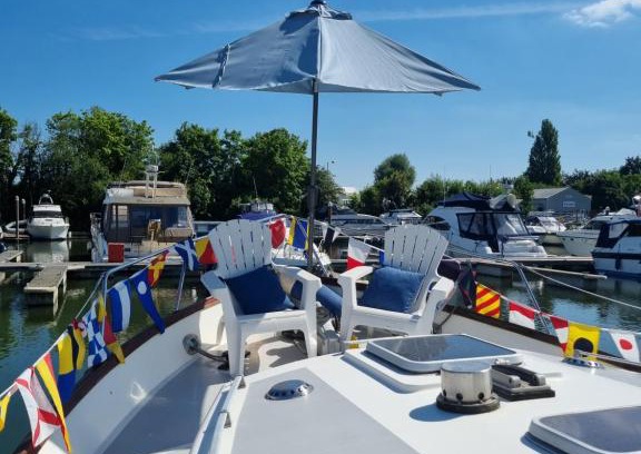 Runnymede Alquiler De Eote | Traditional boat