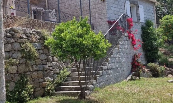 Pila-Canale Casa | Traditional Corsican house. Garden 450 m2. Family vacation