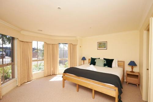 Torquay Casa | Traditional Escape