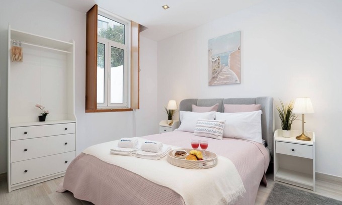 Ramalde Casa | HostWise - Traditional House with Terrace