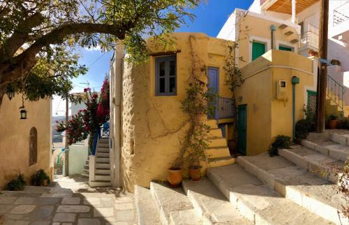 Ano Siros Casa | Traditional Medieval Stone house in "Ano Syros"