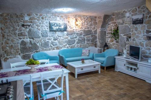 Sveti Anton Casa | Traditional Stone House St.Anton