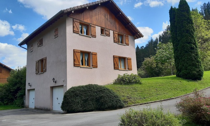 Gerardmer Villa | Tradicional Villa, 12 personas, cómodo, en Gerardmer, gran jardín