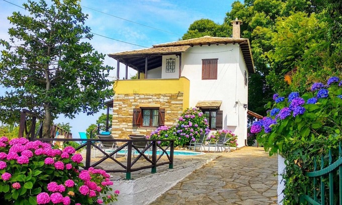 Tsagarada Casa | Villa tradicional con piscina privada en Pelion