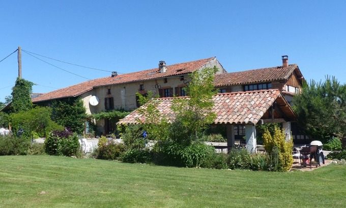 La Bastide-de-Besplas Otro | Casa de campo tradicional, piscina, vista panorámica de los Pirineos, todas las comodidades.