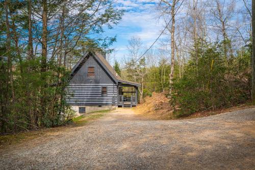 Pittman Center Casa | Trail Head by Stony Brook Cabins