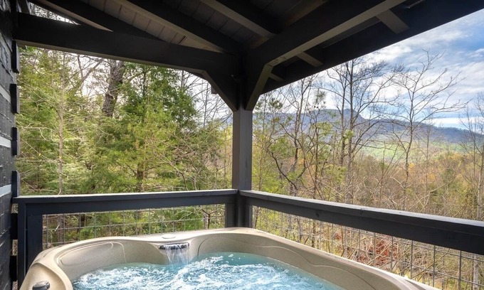 Pittman Center Cabina | Trail Head Cabin Short Walk to Lake by Redawning