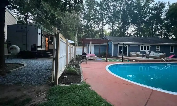 Harrisburg Casa | Trailer in Charlotte