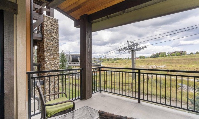 Steamboat Springs Hotel | Trailhead Lodge 2118