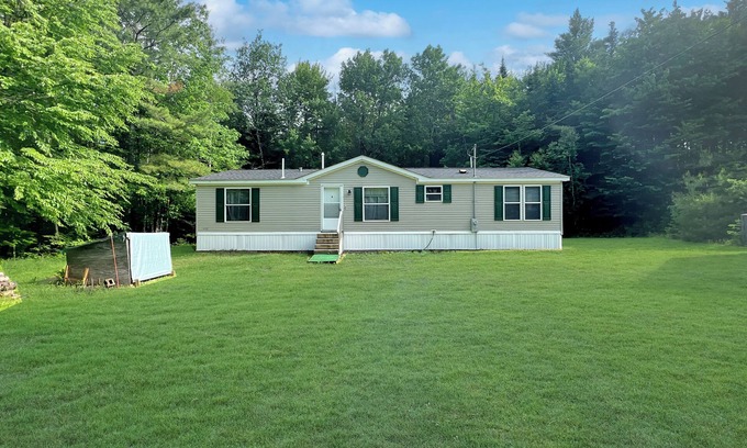 Shirley Mills Casa | Trails' Beginning (Direct Snowmobile and ATV Access!)