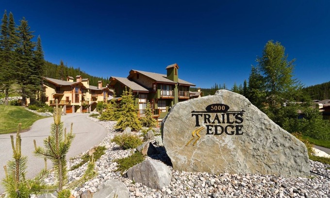 Sun Peaks Condominio | Trails Edge #17 By Bear Country