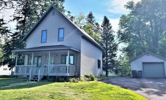 Park Falls Casa | Trailside Tuckaway | 3 Bed, 1 Bath