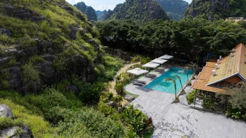 Hoa Lu Cabina | Trang An River Sunshine