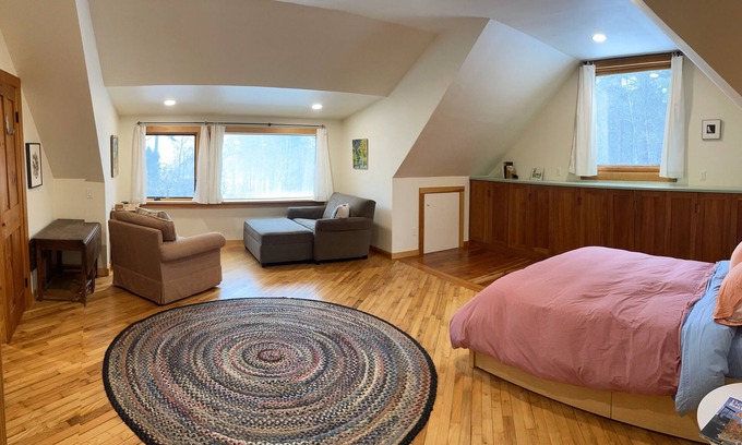 Great Barrington Casa | Tranquil 2-bedroom house with woodland and pasture views in Great Barrington