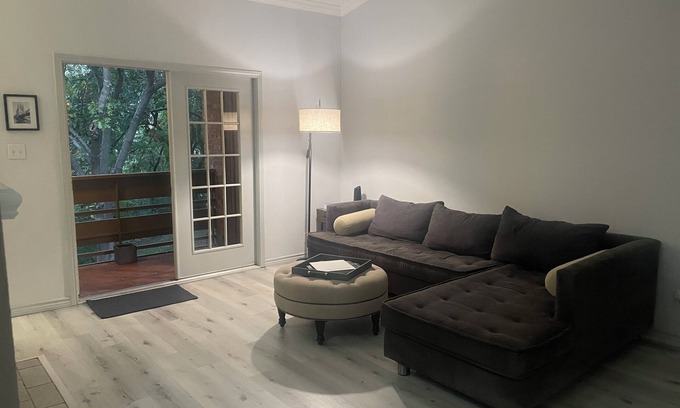Lake Highlands Apartamento | Tranquil 2-bedroom apartment in Dallas with AC, WiFi