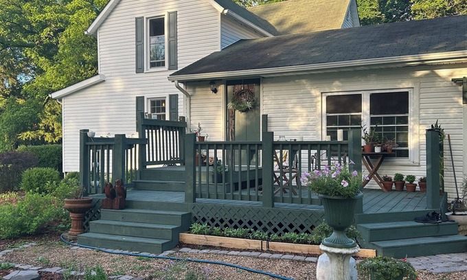 Carthage Otro | Tranquil 3-bedroom farmhouse in charming Carthage with AC