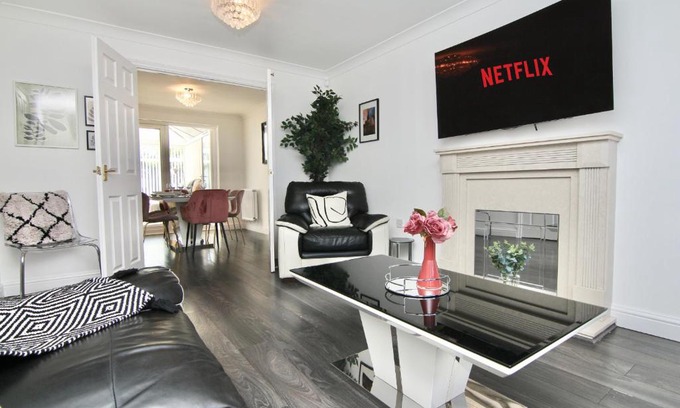Weston on Trent Casa | Tranquil 4Bed Retreat - 3 Min to M6, 10 Min to Coventry City Centre